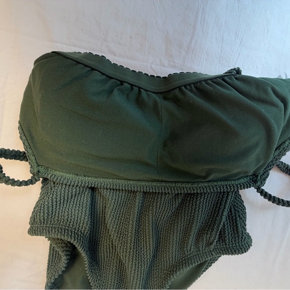 Kona Sol Green Swimsuit Women's Small Textured One Piece Ribbed Scoop Back S - Picture 8 of 10